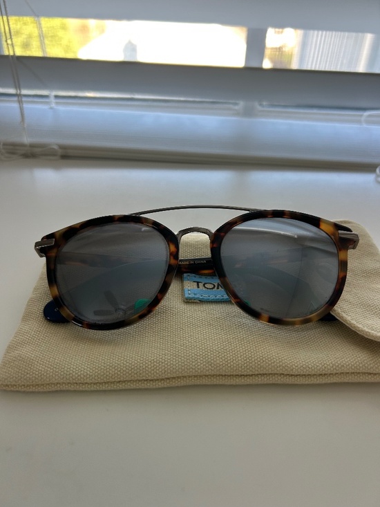 TOMS Sunglasses